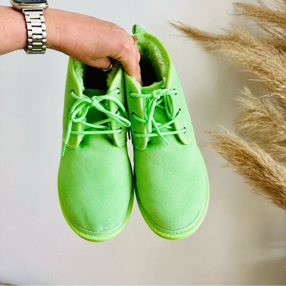 NEW UGG Suede Fur Neumal Boot Lace Up Chukka Ankle Booties Parakeet Green 13 - Picture 14 of 16